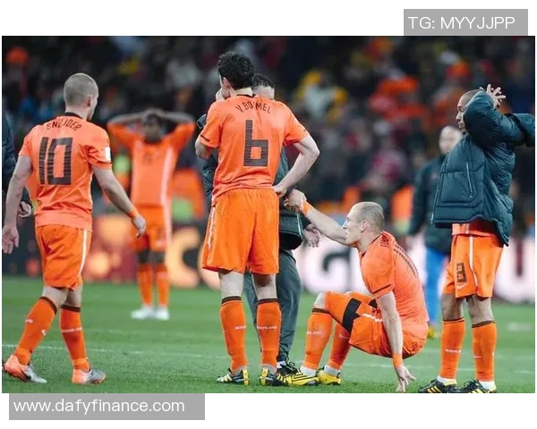 荷兰足球明星奇扬的辉煌历程与未来展望 荷兰足球明星奇扬的辉煌历程与未来展望