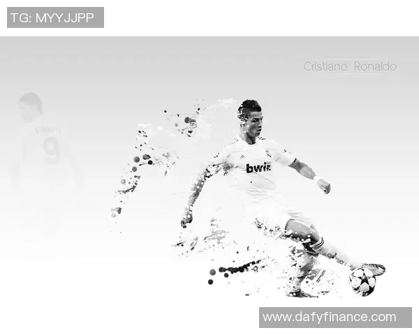 足球巨星C罗度假享受阳光海滩与家人共度美好时光 足球巨星C罗度假享受阳光海滩与家人共度美好时光