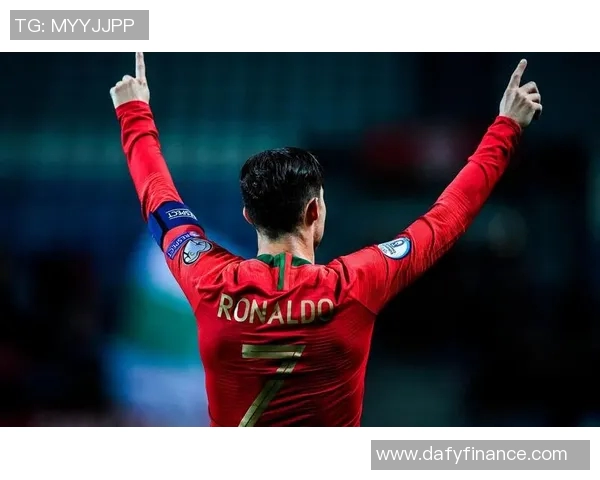 追寻绿茵传奇:足球明星背后的奋斗与荣耀故事 追寻绿茵传奇:足球明星背后的奋斗与荣耀故事